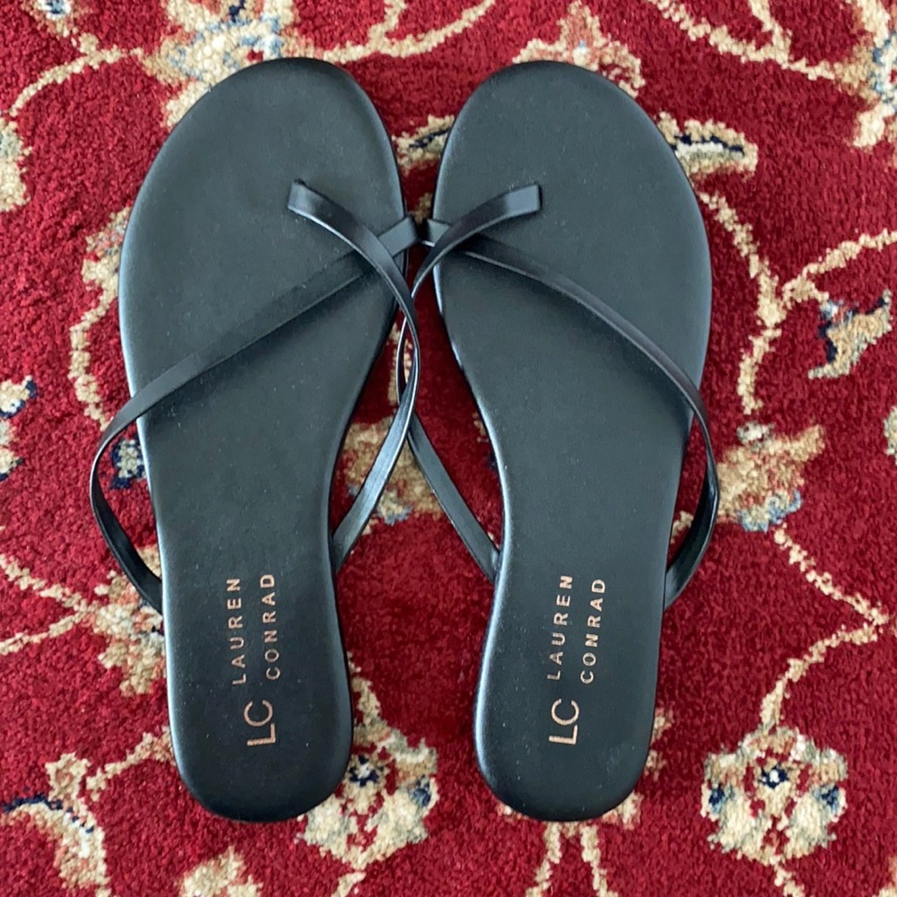 Lauren Conrad Black Sandals